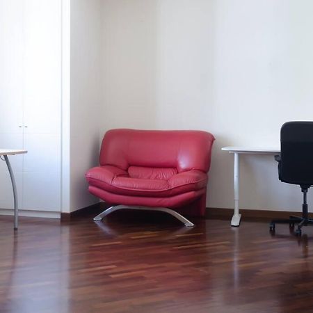 City Suite - Appartamento Spazioso Nel Centro Di Bari Bagian luar foto