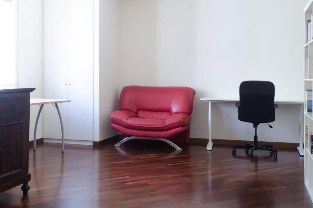 City Suite - Appartamento Spazioso Nel Centro Di Bari Bagian luar foto