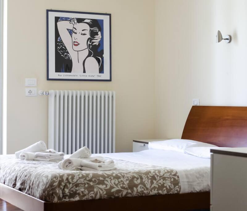 City Suite - Appartamento Spazioso Nel Centro Di Bari Bagian luar foto